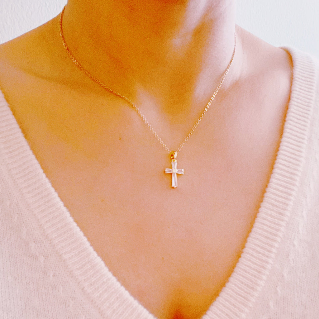 FAITH LIGHT Necklace by DalyaNis