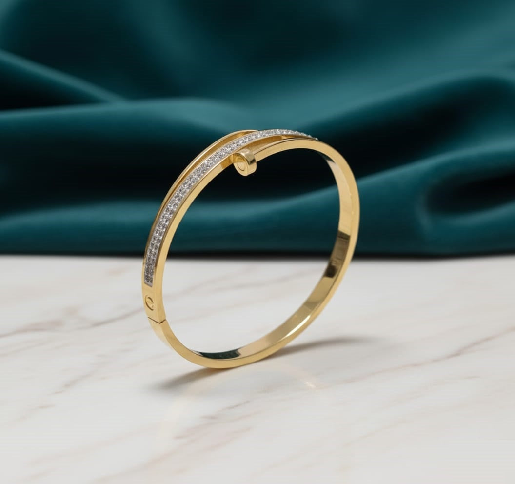 Eternal Shine Bangle by DalyaNis